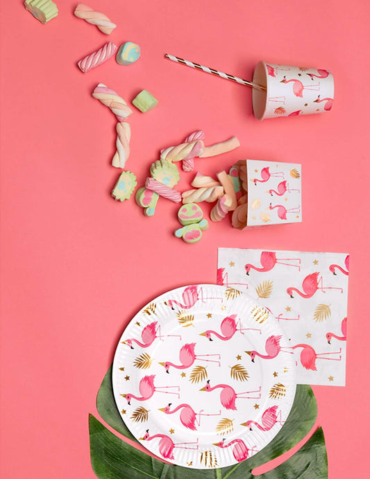 Mise en scène de table des Assiettes Flamant Tropic