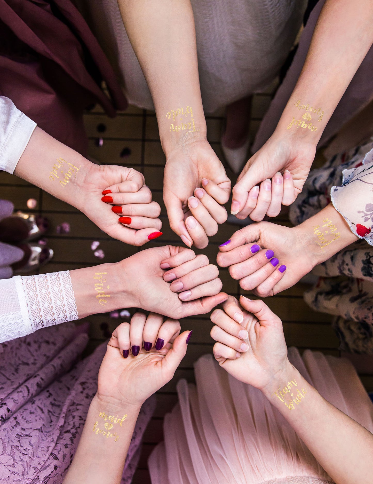 13 Ephemeralnih tetovaža Team Bridle Golden