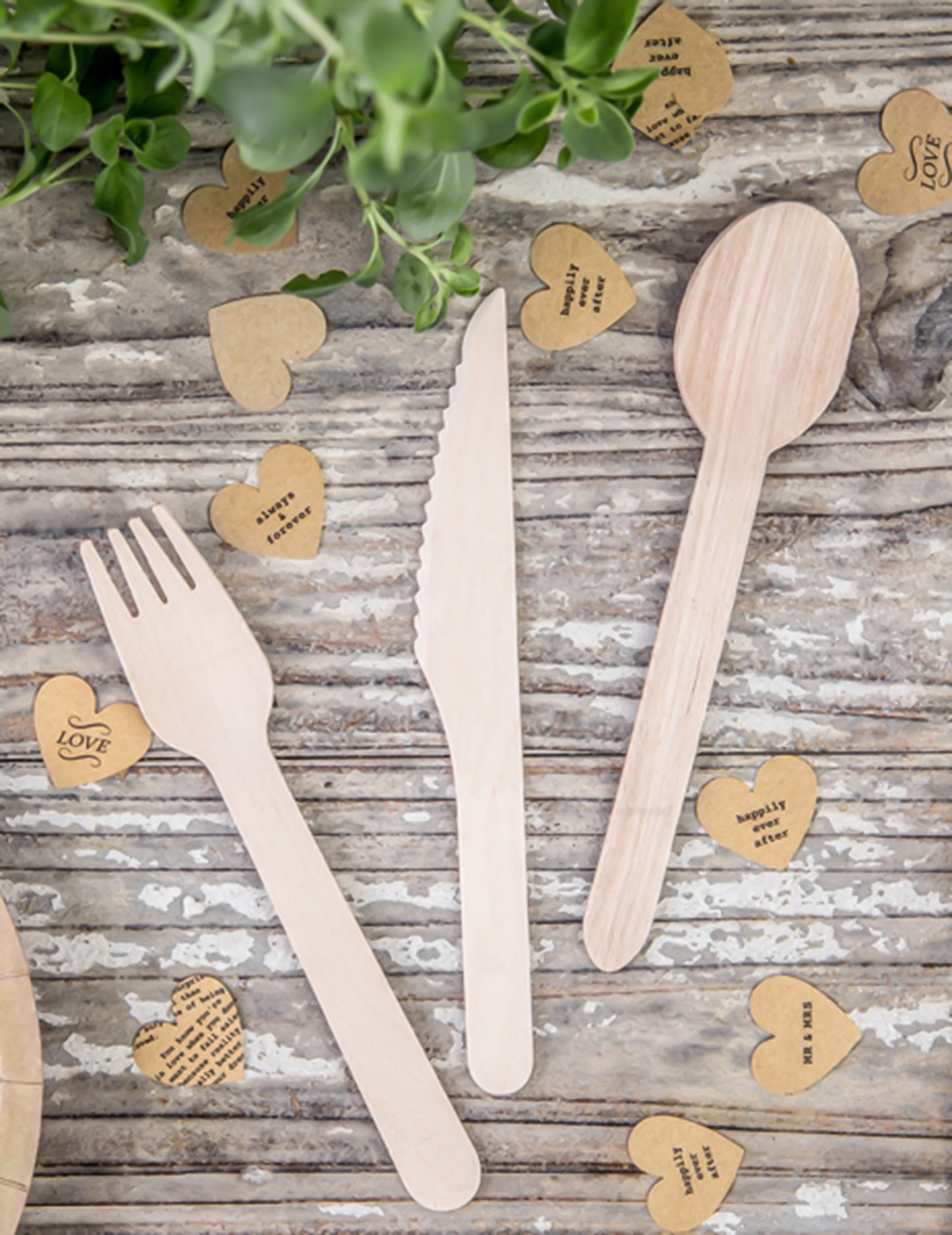 18 drvenog pribora za jelo 16 cm