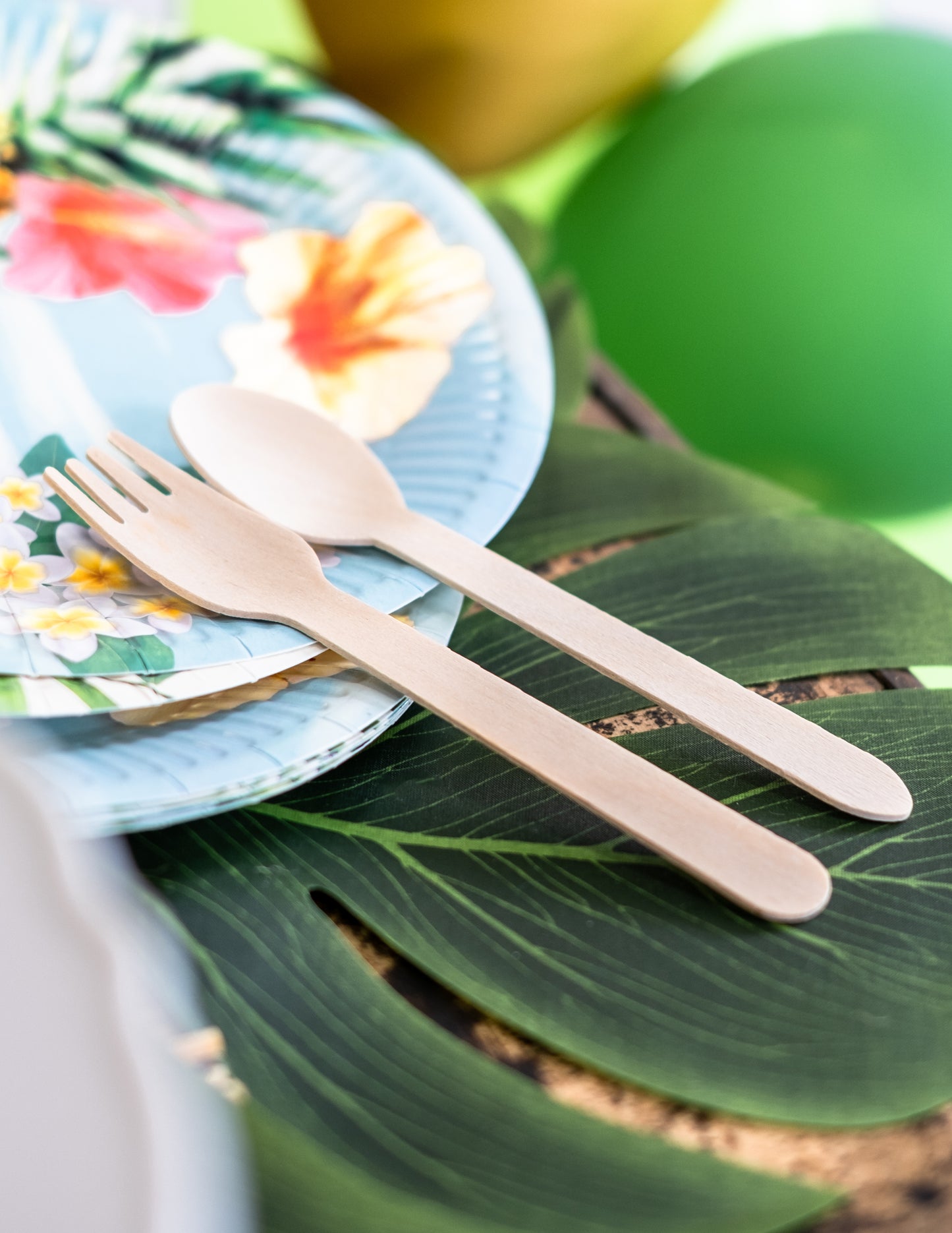 18 drvenog pribora za jelo 16 cm