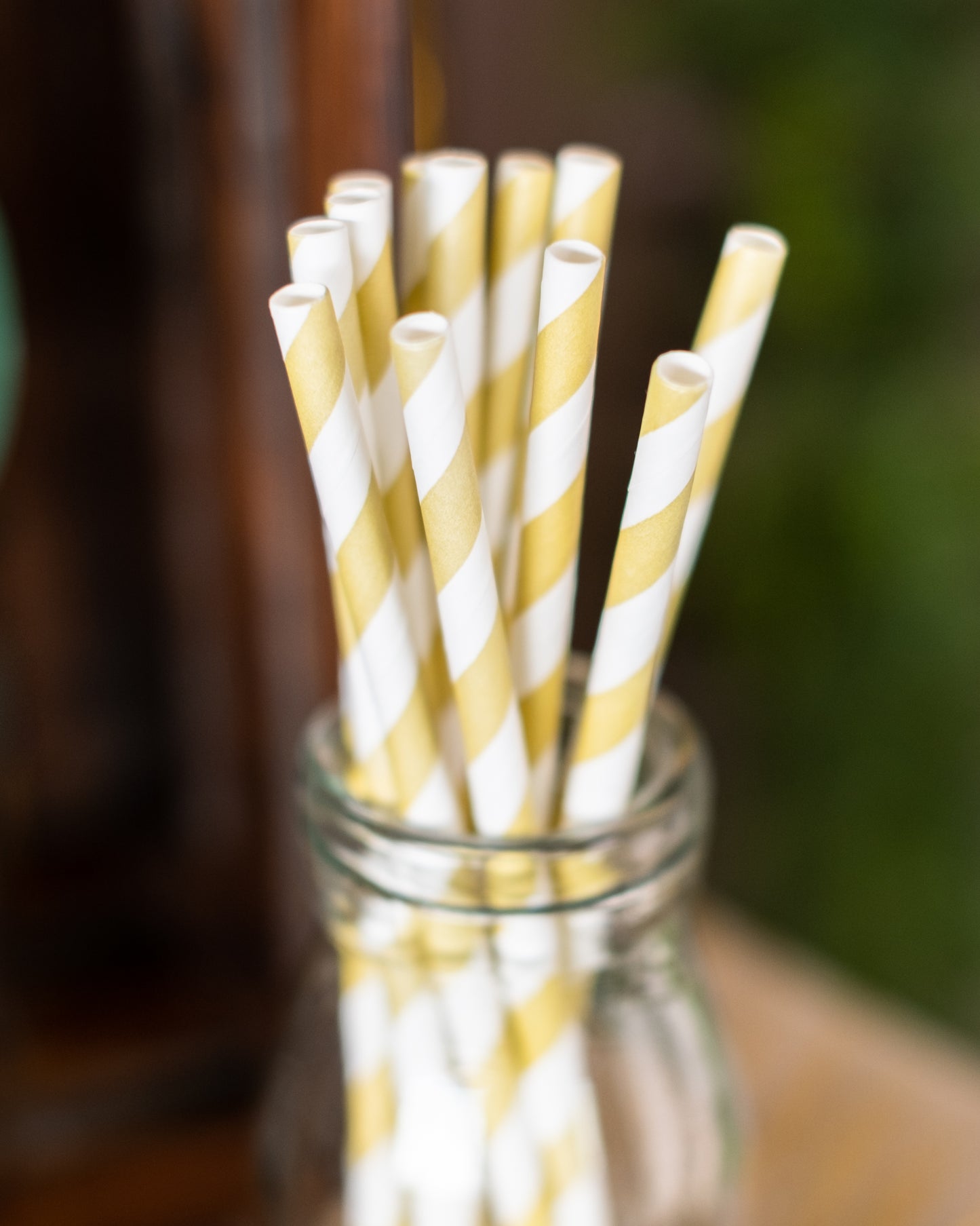 20 pozlaćenih prugastih kartonskih slamki 20 cm
