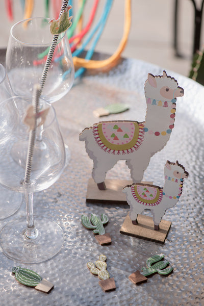 4 drvena ukrasa u obliku kaktusa, 3 x 5,5 cm Tema Meksika