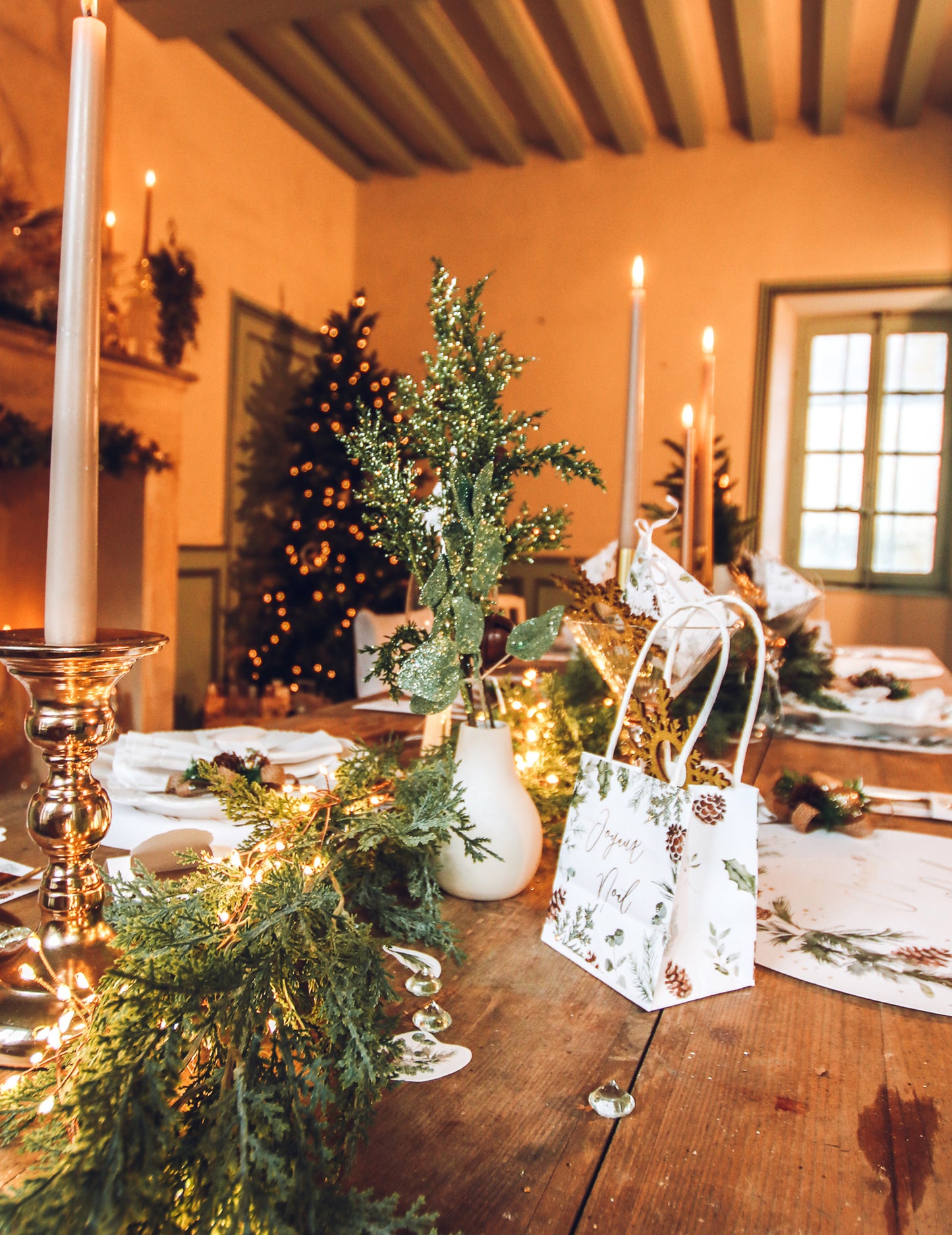 4 vrećice s ručkama iz začarane šume s motivom Sretnog Božića