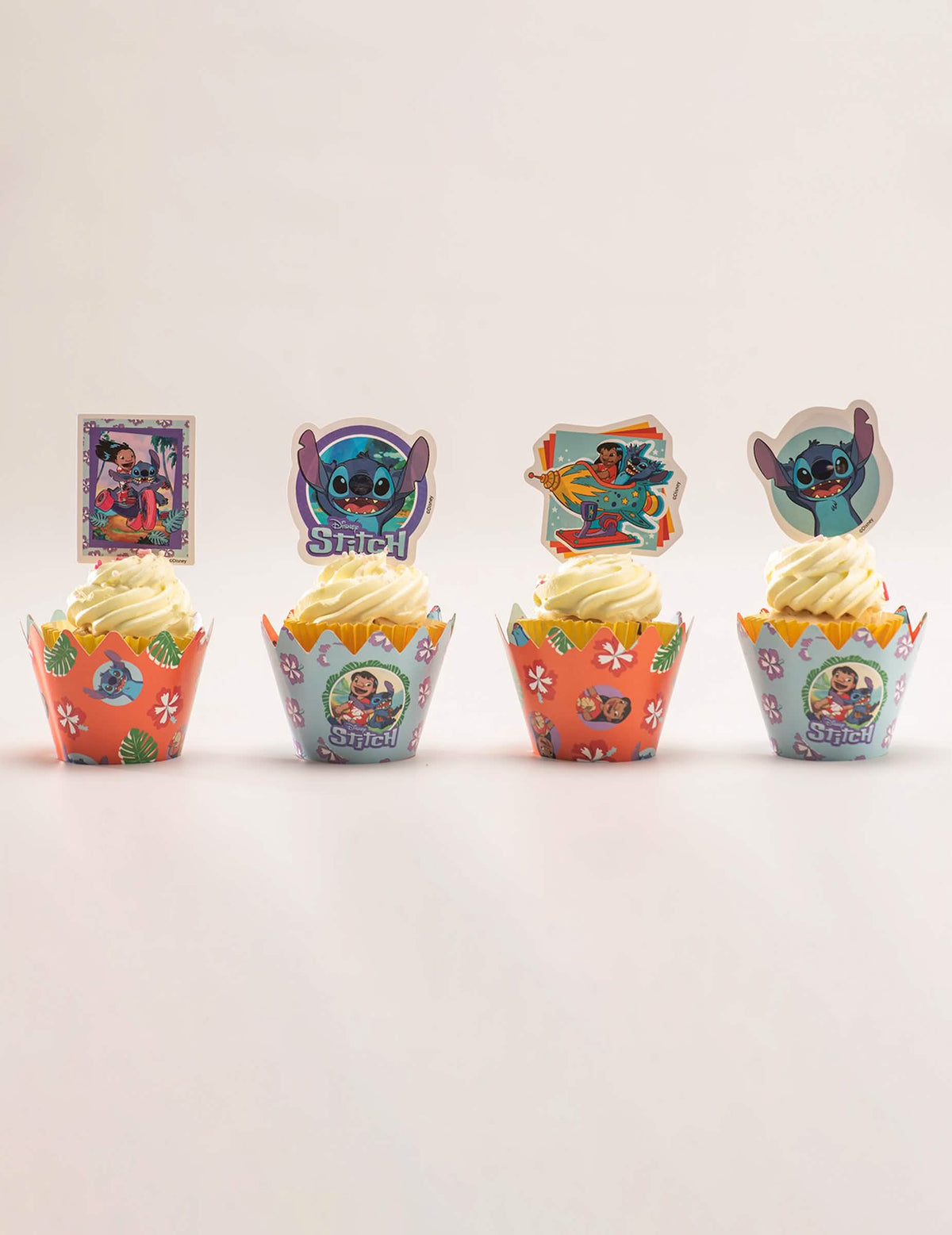 Set od 6 ukrasa za cupcakes s toperima Stitch™