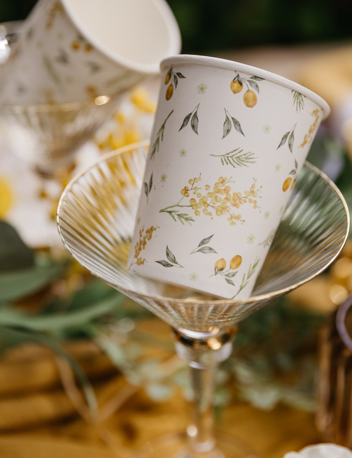 8 kartonskih čaša u obliku limuna s listovima, 255 ml, za rođendan