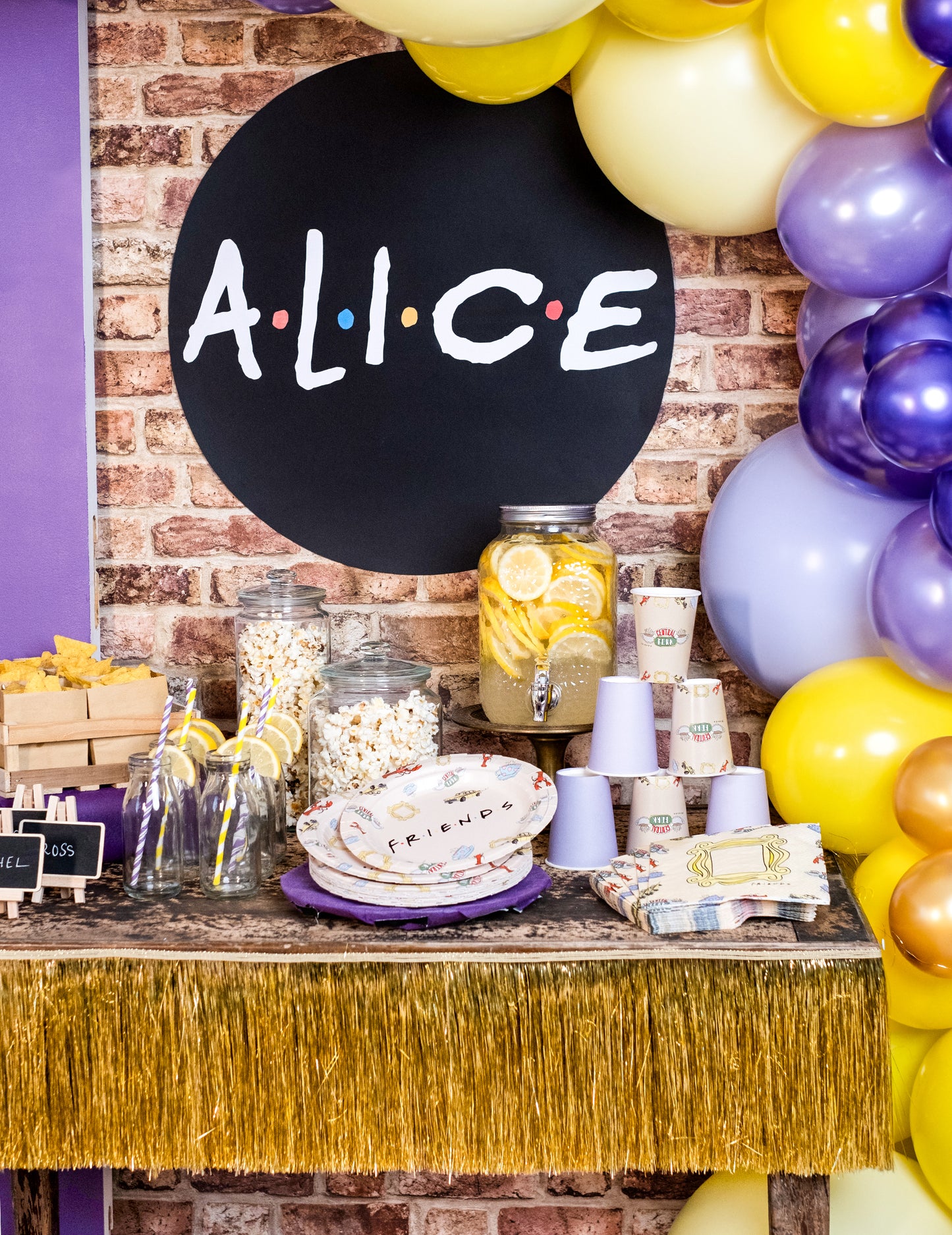 8 Kućica s kartonskim prijateljima 210 ml