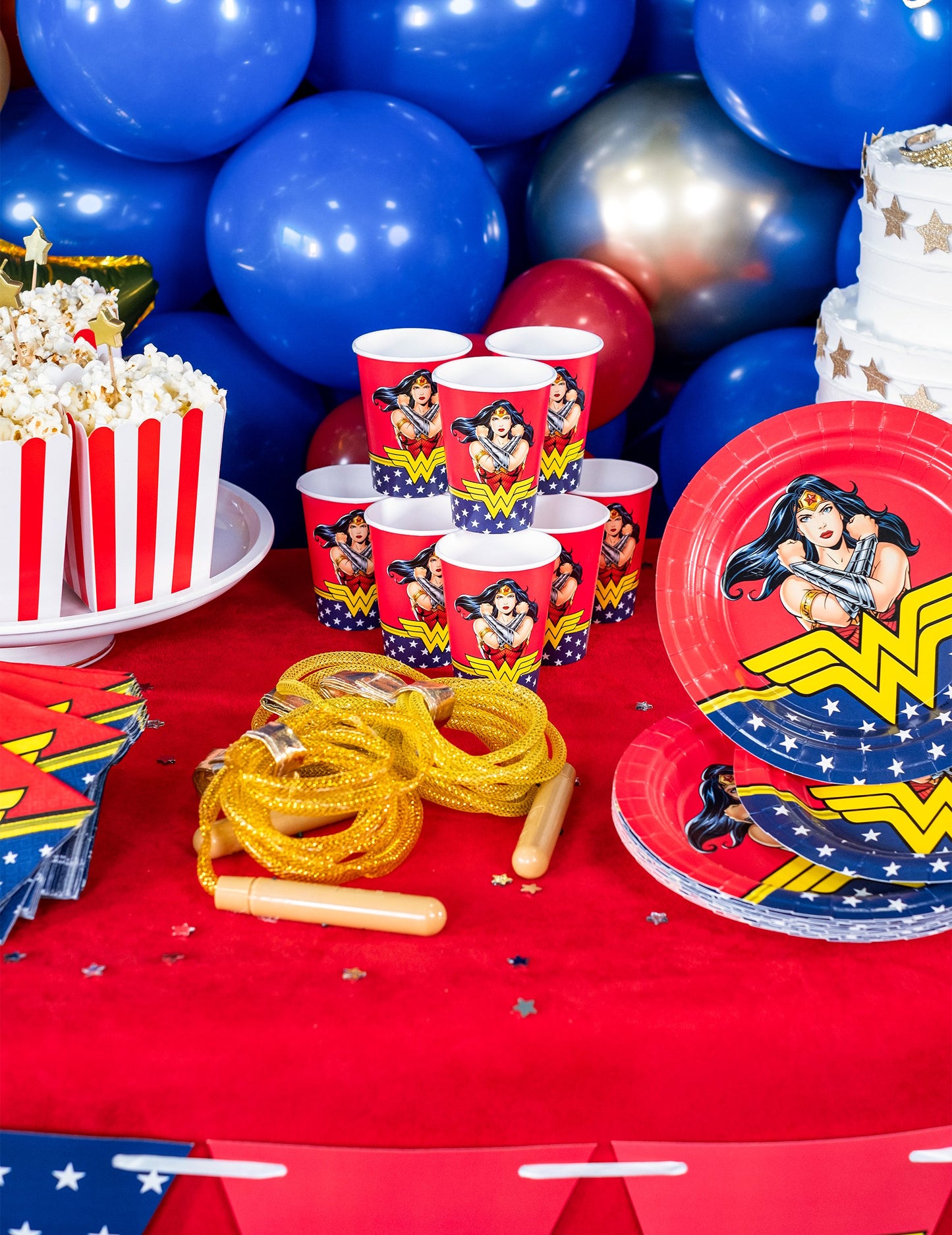 8 Wonder Woman 210 ml kartonske šalice