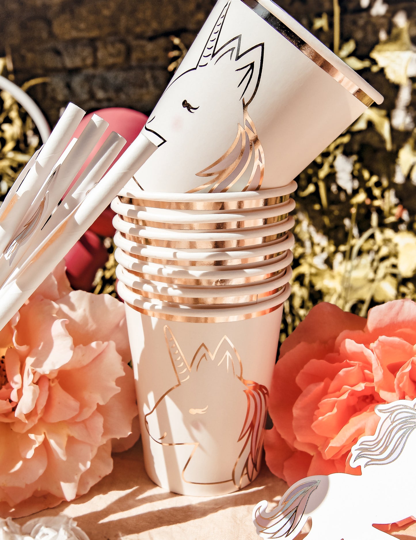 8 čarobnih pastelnih i zlatnih kartonskih čaša s jednorogom, 250 ml