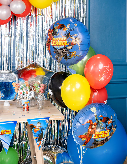 Mise en situation de décoration de fête du ballon aluminium Justice League