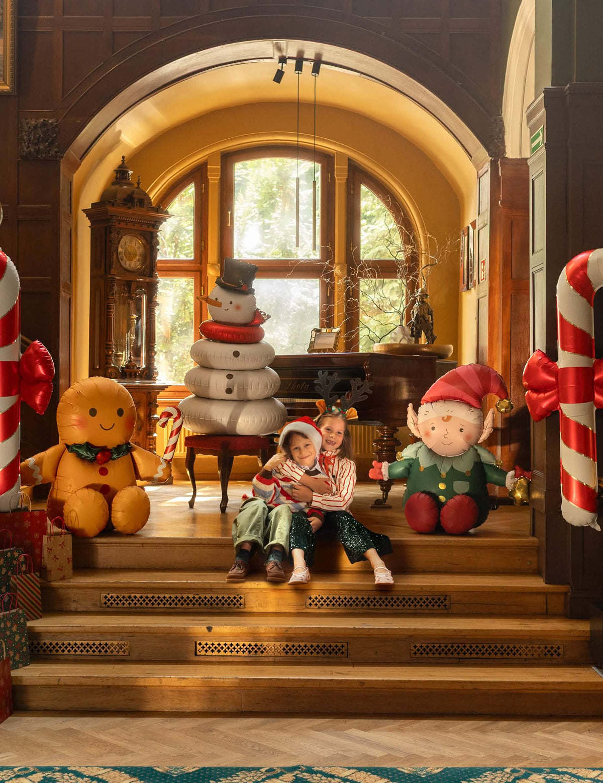 Balon od folije Božićni štapić bež i crveni 70 x 131,5 cm