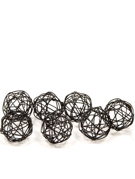 12 crnih metalnih kuglica 2 cm za ukrašavanje stola