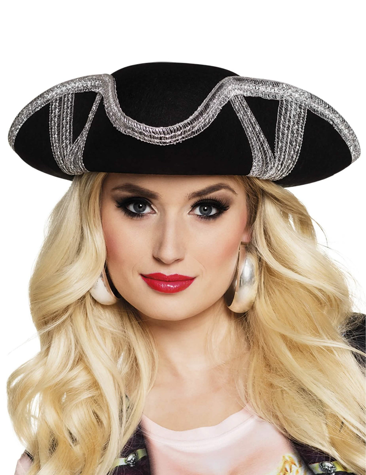 Prednji prikaz piratskog šešira