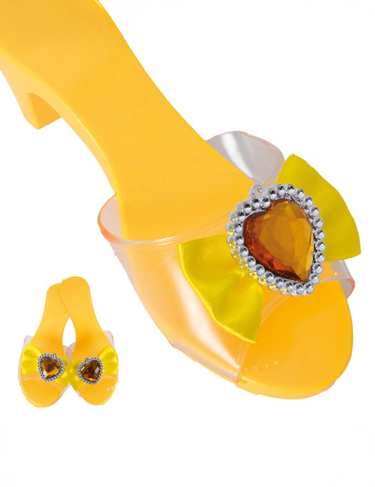 Détail du nœud et du bijou des chaussures de princesse pour enfant