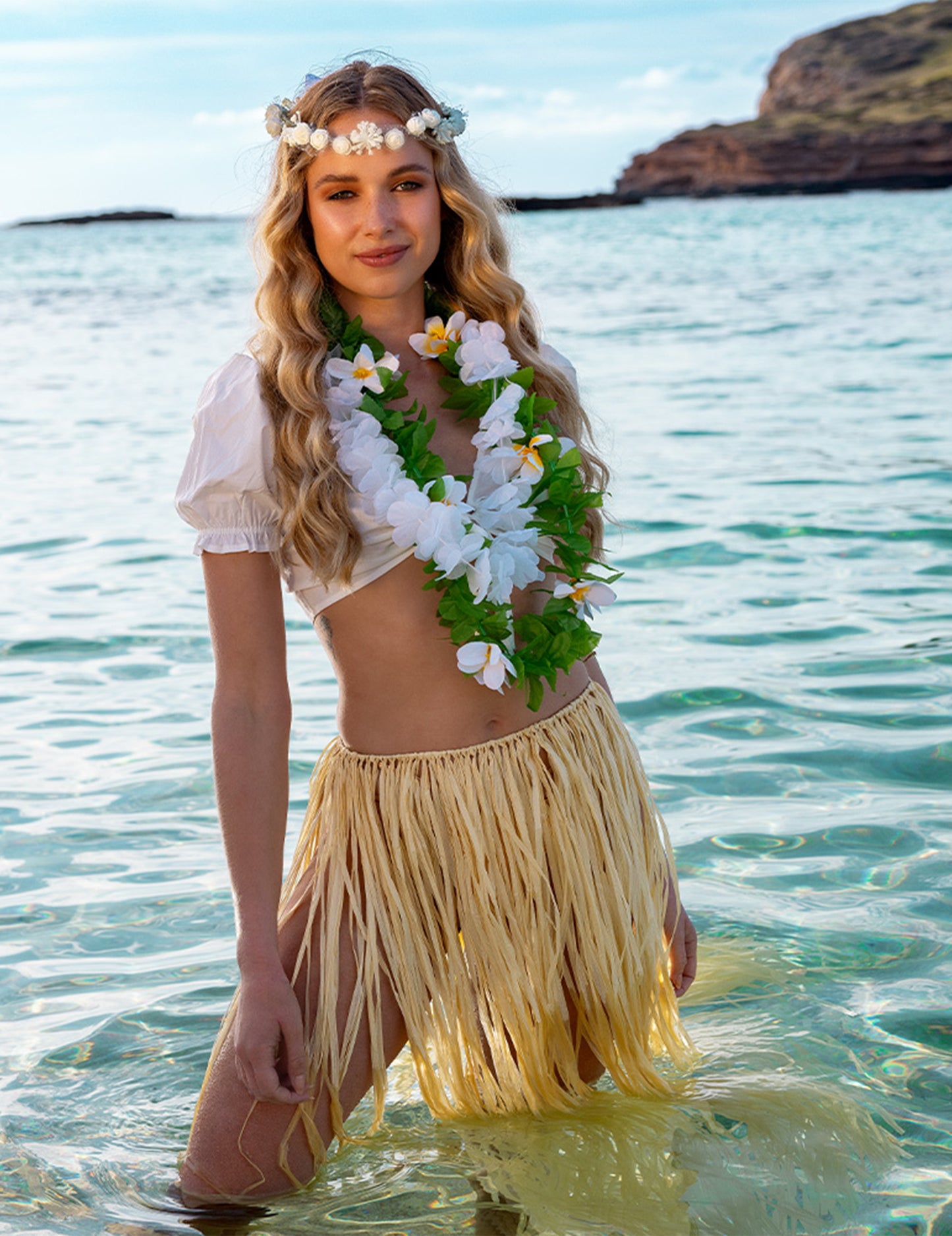 Ogrlica bijelog i odraslog bijelog cvijeća