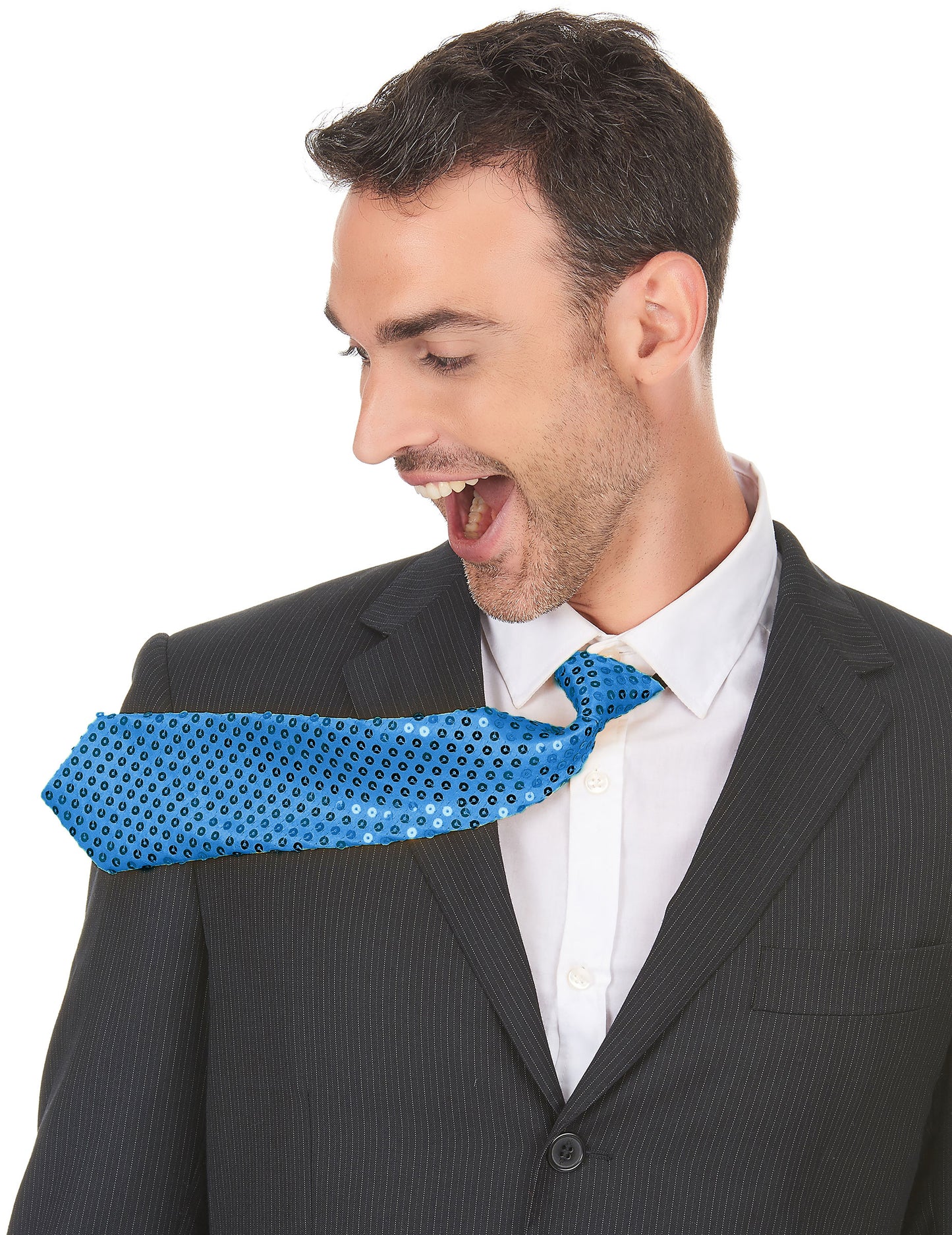 Mise en situation de la cravate avec sequins pour adulte