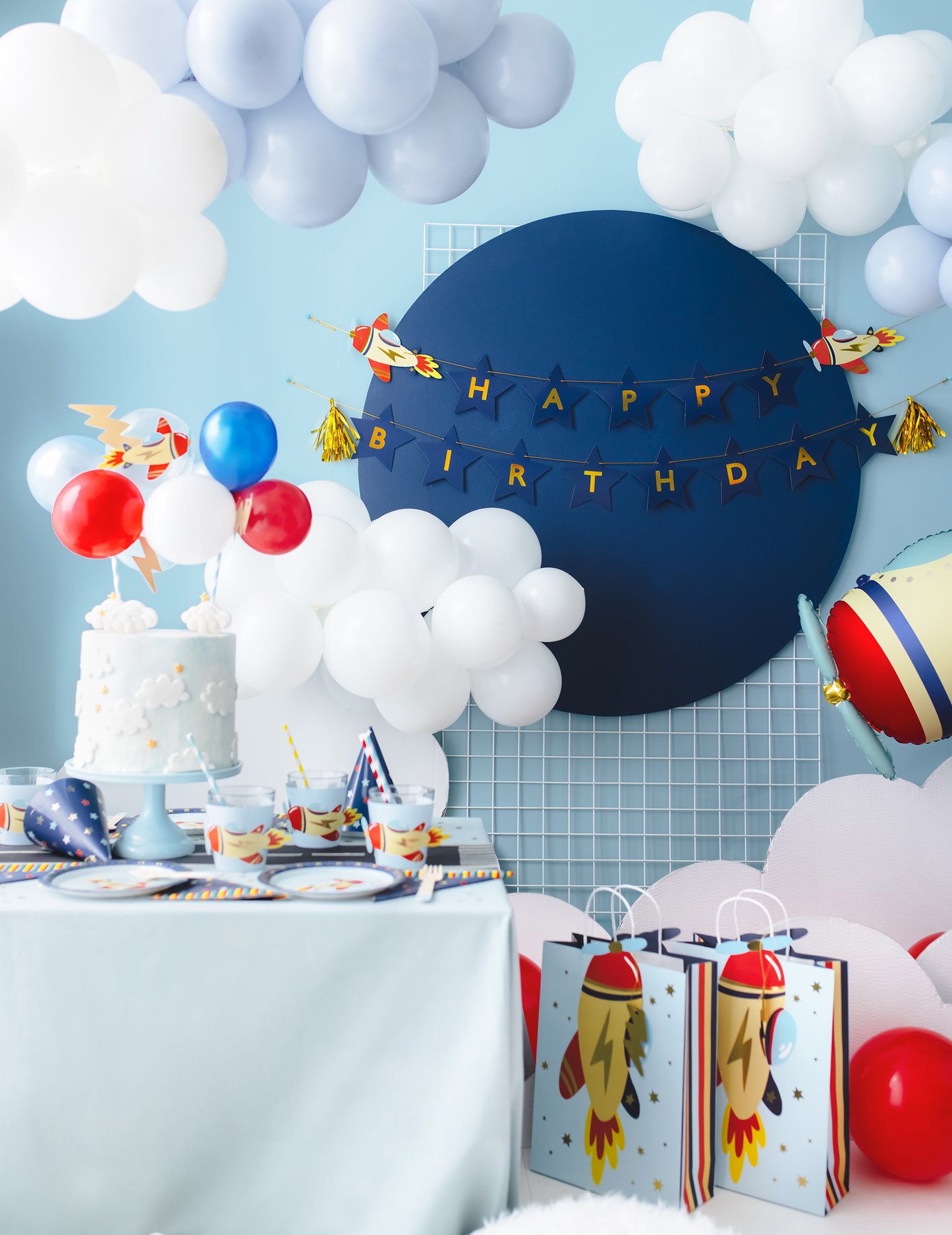 Ukrašavanje torte u obliku malog aviona 29 cm