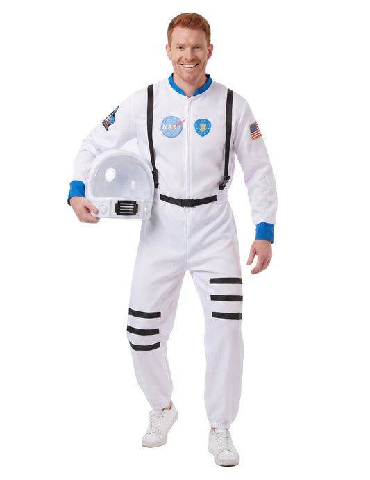 Muški astronaut prerušen