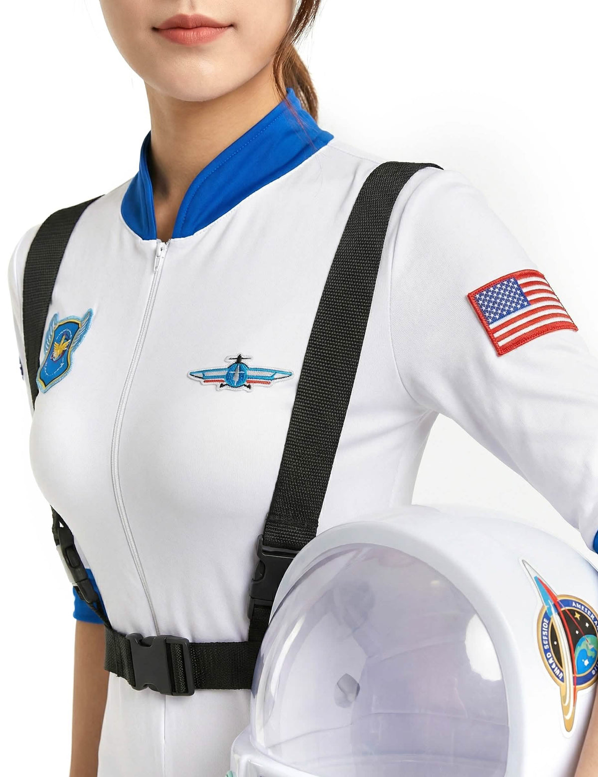 Krupni plan na zakrpe i remenje kostima astronauti