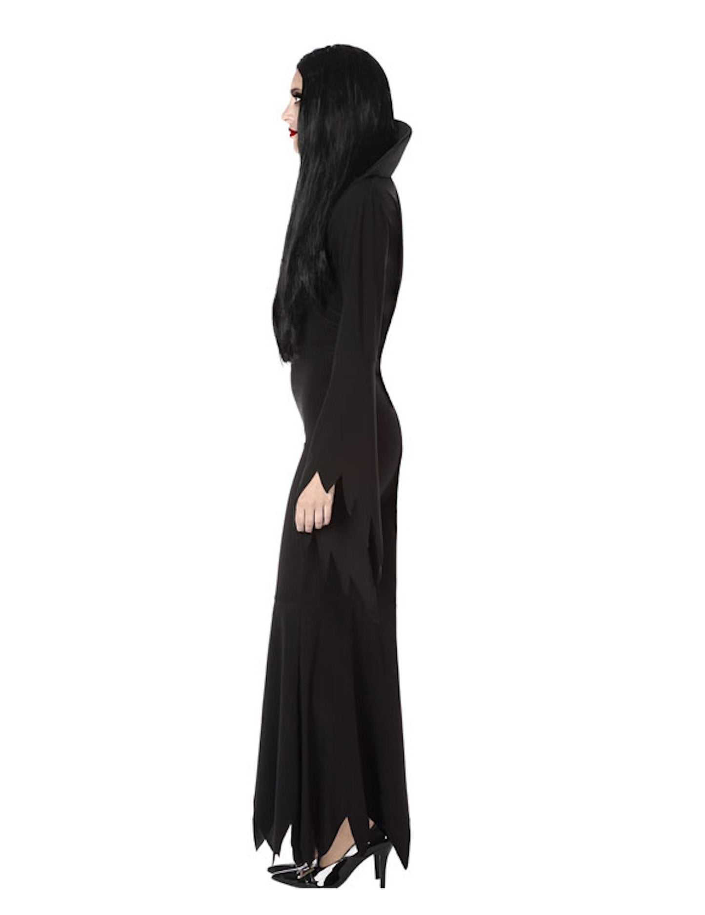 Morbidna obitelj prerušava ženu