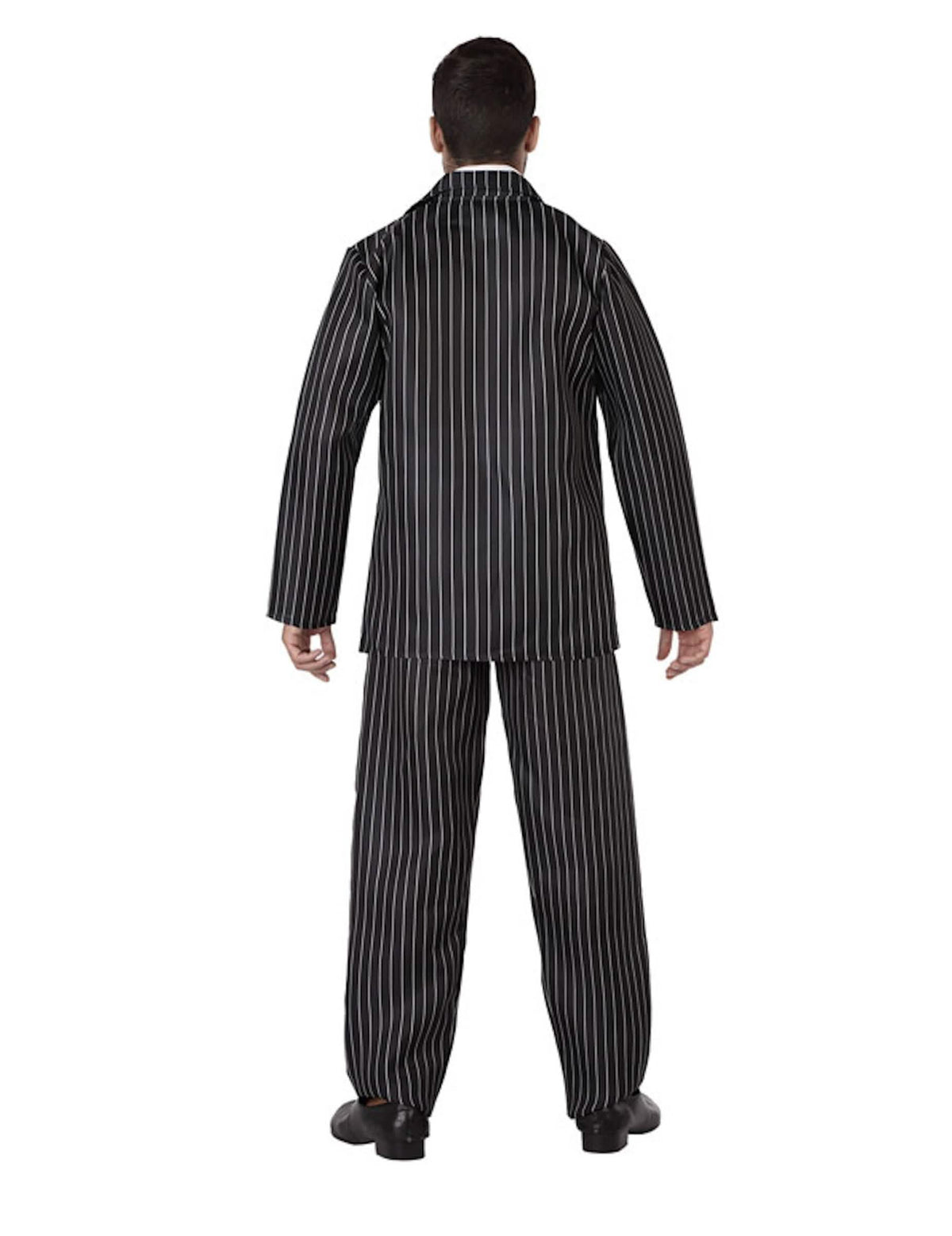 Stražnji pogled na obiteljski morbidni kostim
