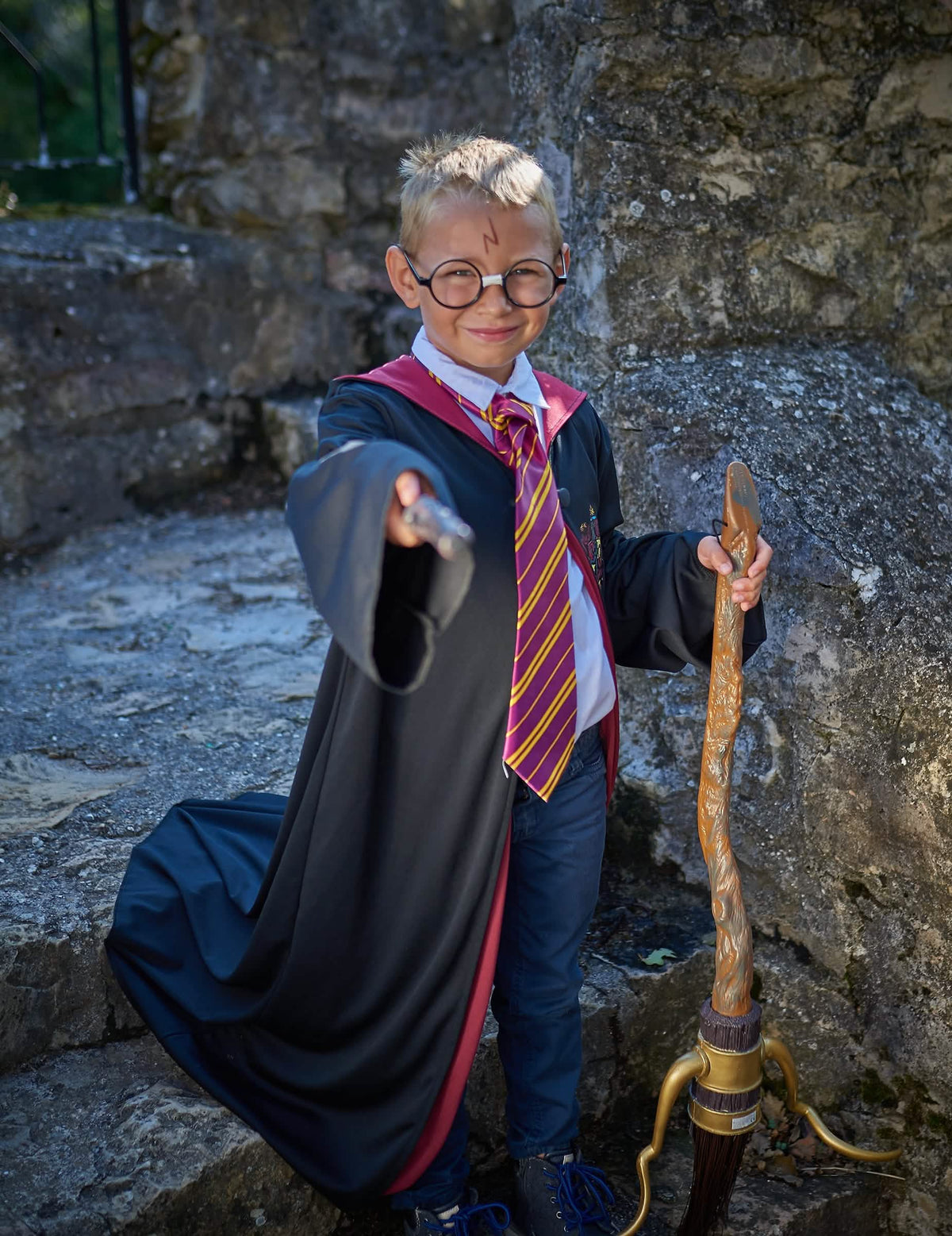 Scena s metlom kostima Harry Potter™ za dijete