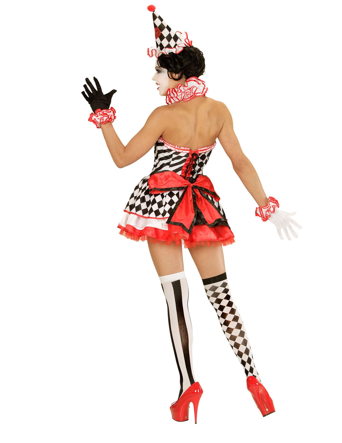 Mime prerušen za kratku ženku