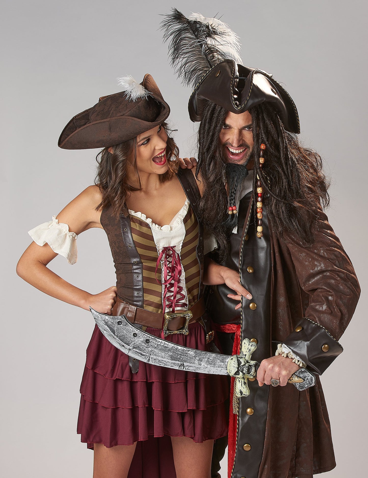 Ženski avanturistički gusarski kostim