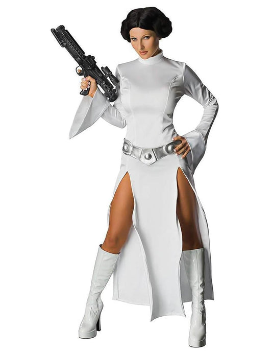 Pogled sprijeda s blasterom seksi kostima princeze Leije iz Star Wars