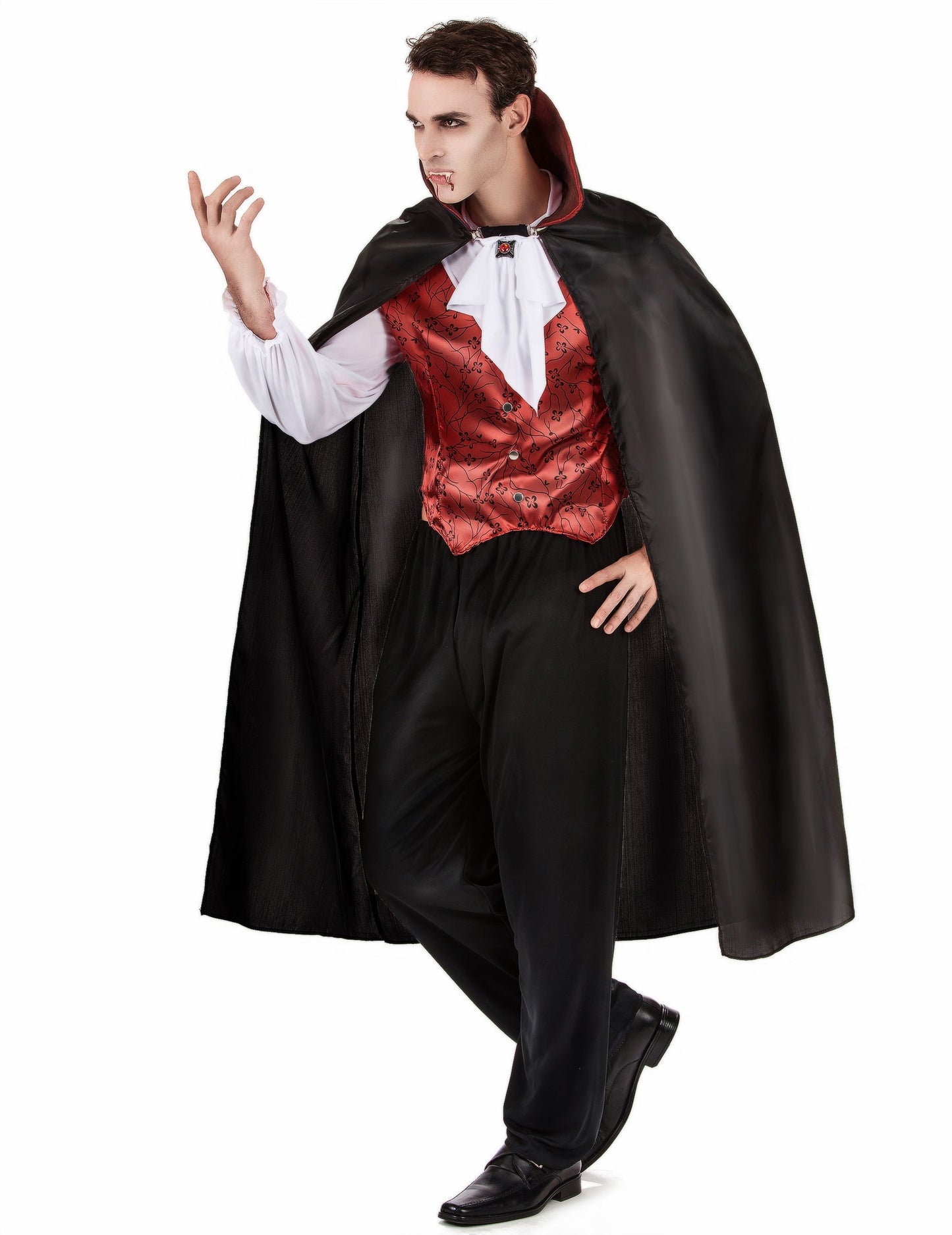 Halloween muški crveni vampir prerušen