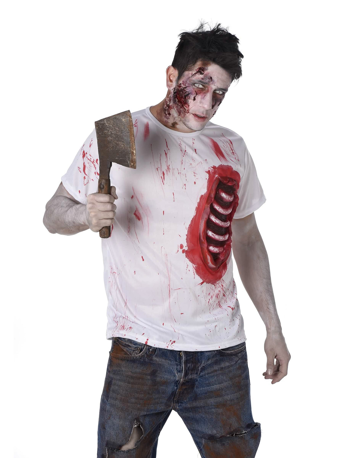 Krvava sjekira koju drži model kostima zombija s rebrima od lateksa