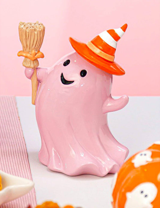 Dekorativni duh Summerween od smole s pastelno ružičastom metlom 12,3 x 8,8 x 15 cm