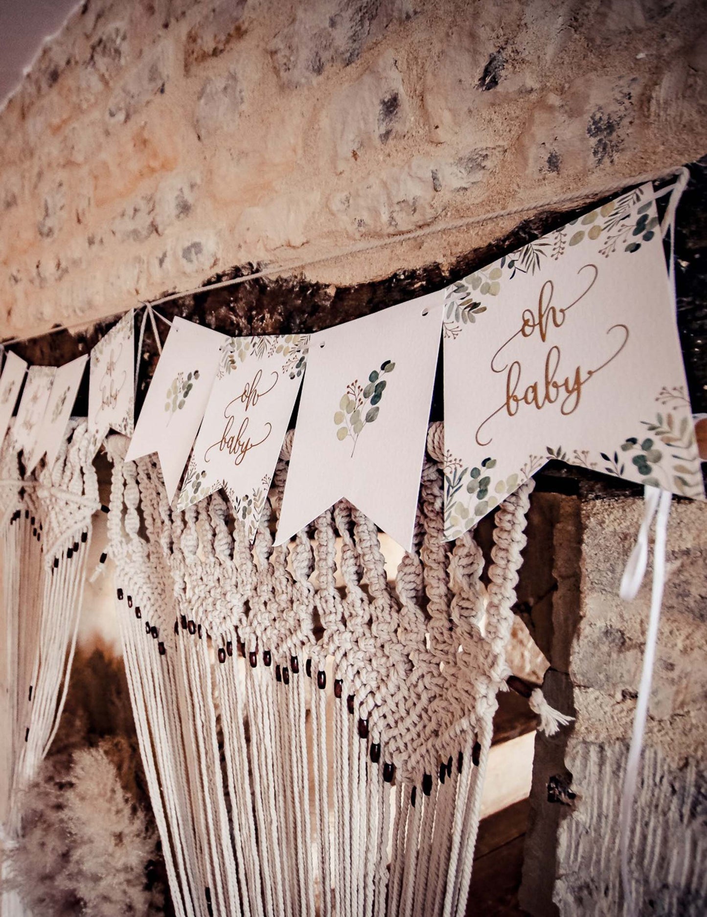 Vijenac od 11 zastavaca "Oh Baby", biljnog porijekla i zlata, 140 cm baby shower