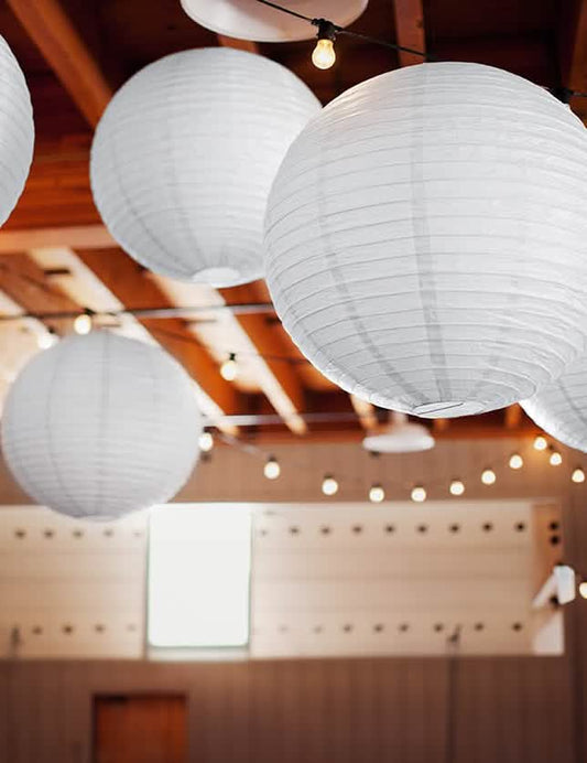 Mise en situation de la lanterne japonaise pour décoration blanche