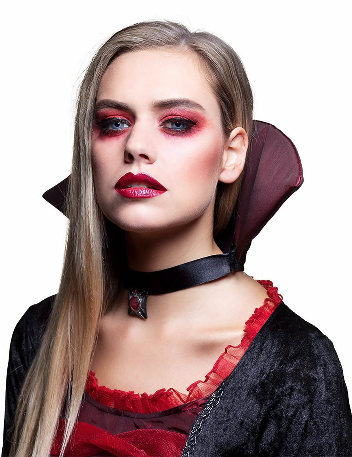 Scena s fantazijskim lećama zombie oka halloween