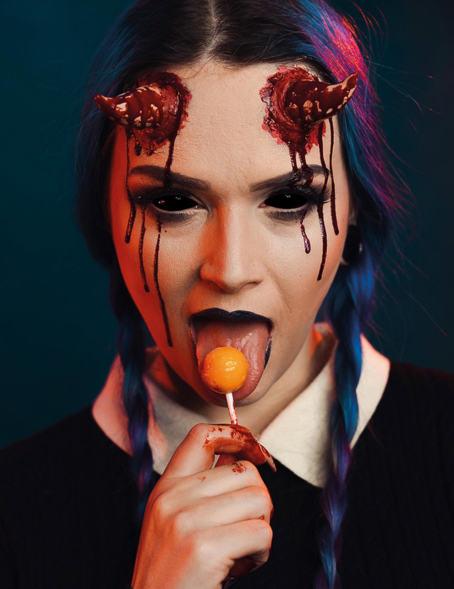 Kontaktne leće bez maštovite korekcije sklera crno oko 6 mjeseci odrasli