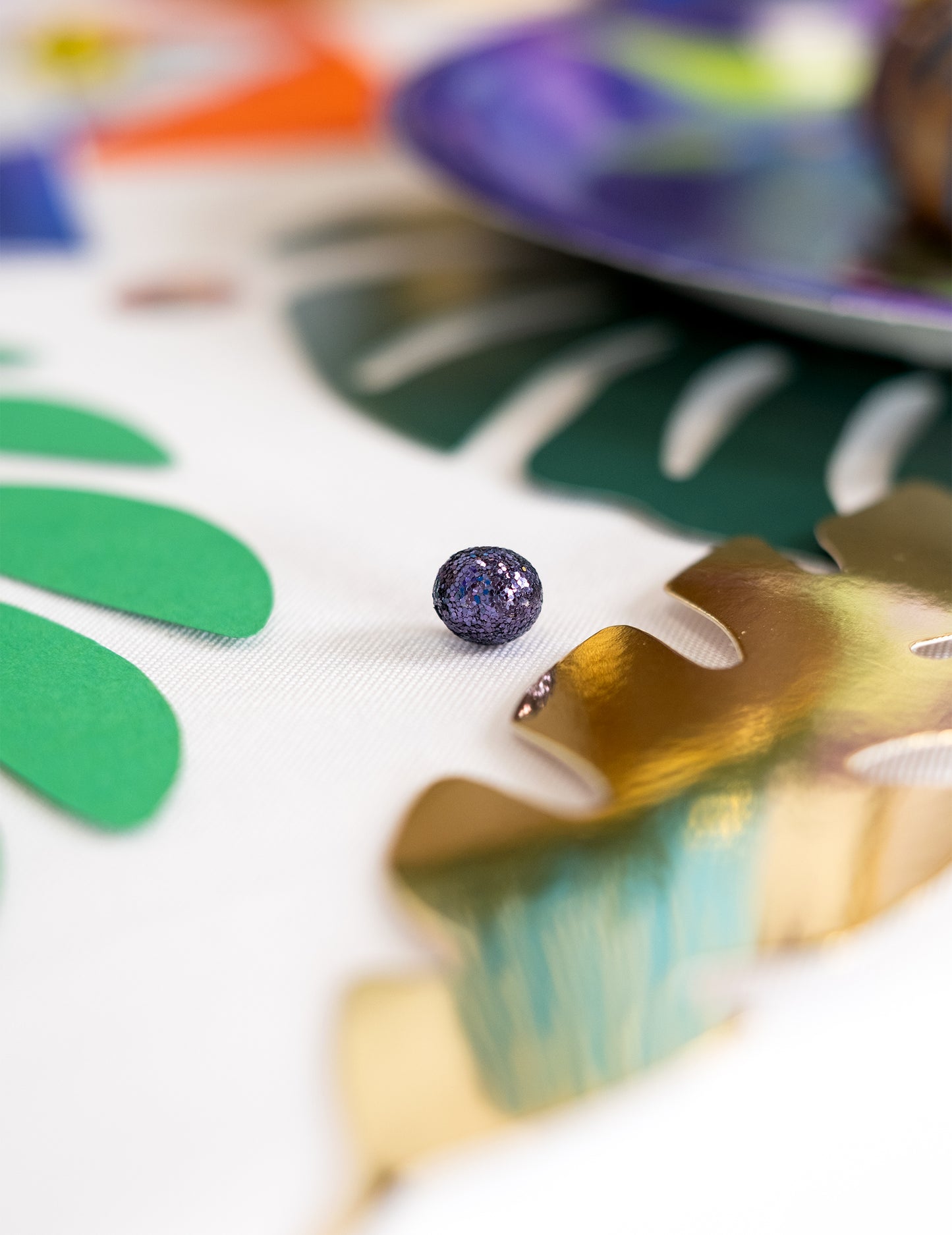 Mini tamnoplave kuglice s glitterom, 8 mm, 10 g, za dekoraciju stola