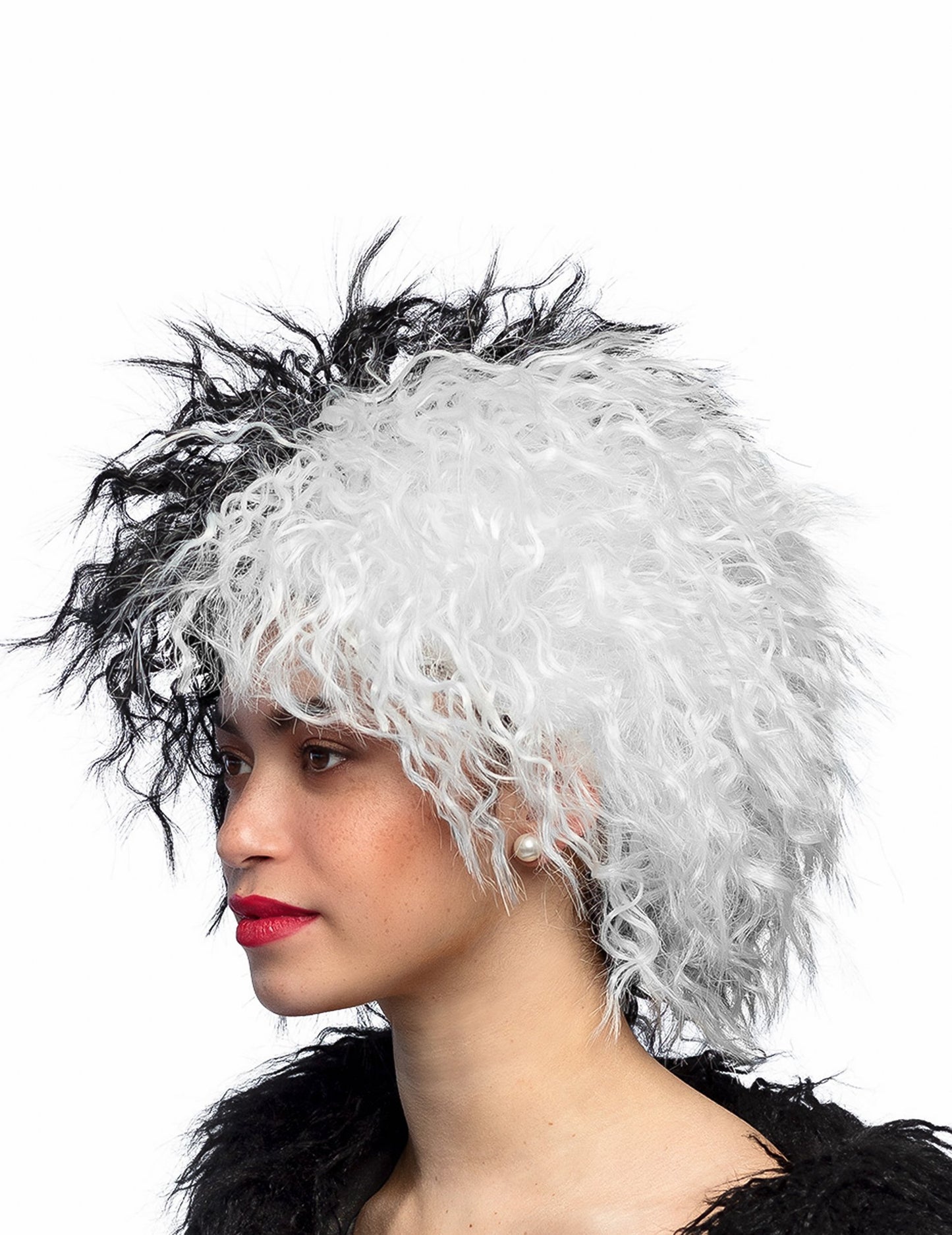 Ženska okrutna perika