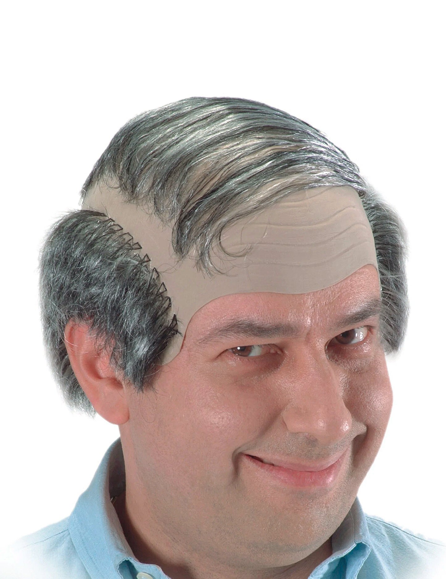 Odrasli koji skidaju periku