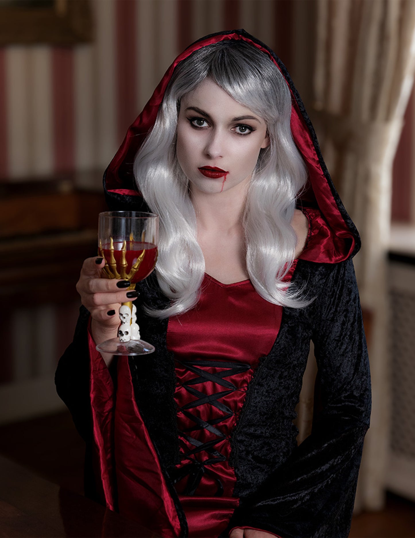 Duga bijela i siva perika Halloween odrasla osoba