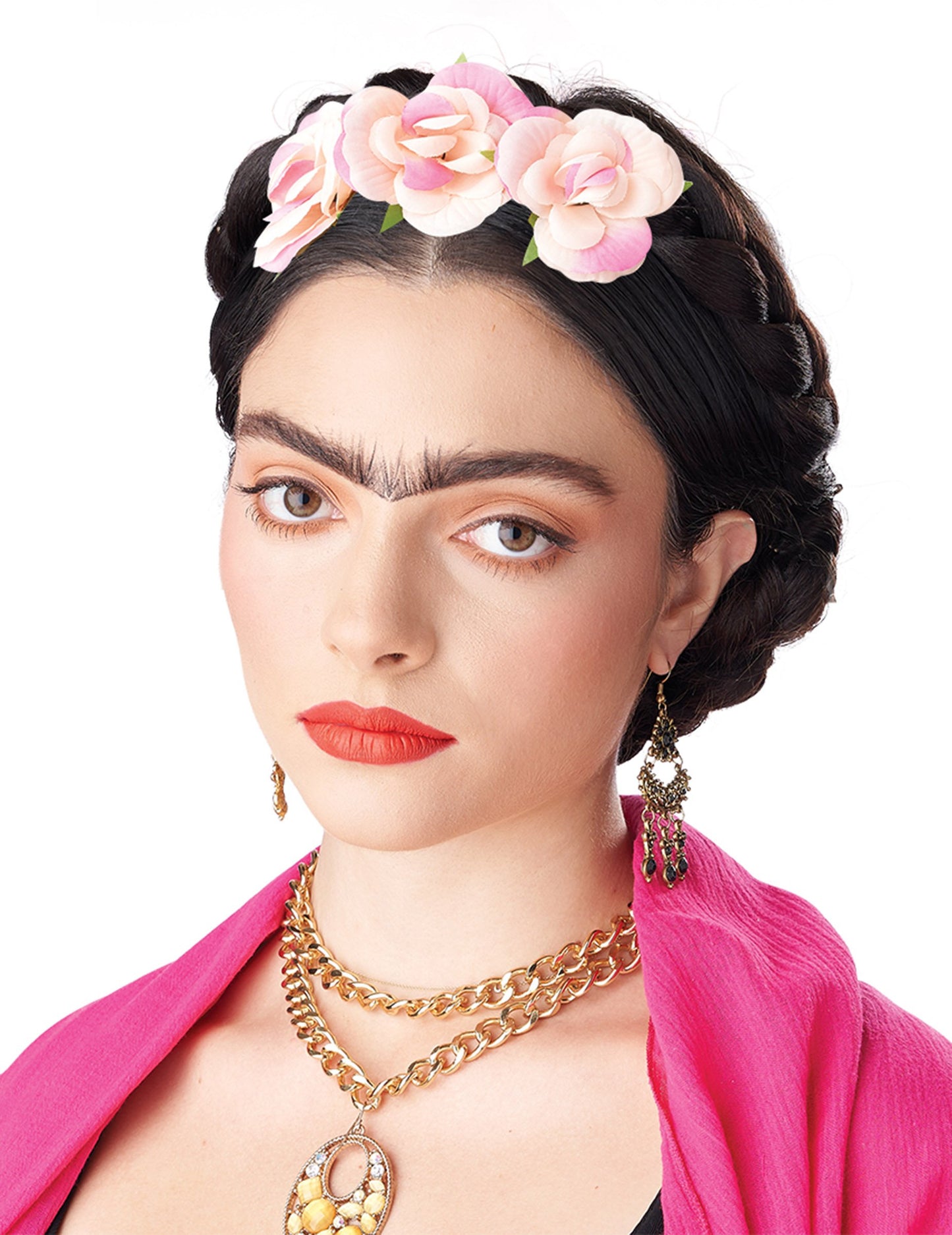 Perika olupina vjetra prevrnula se sa ženskim cvjetovima