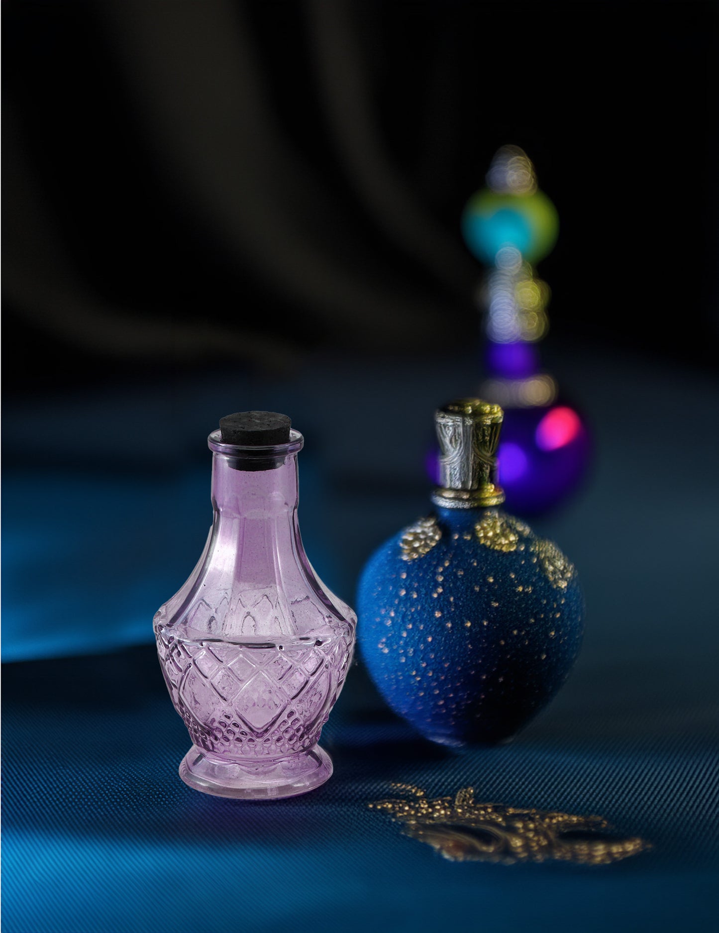 Mala ljubičasta staklena bočica 11,5 cm