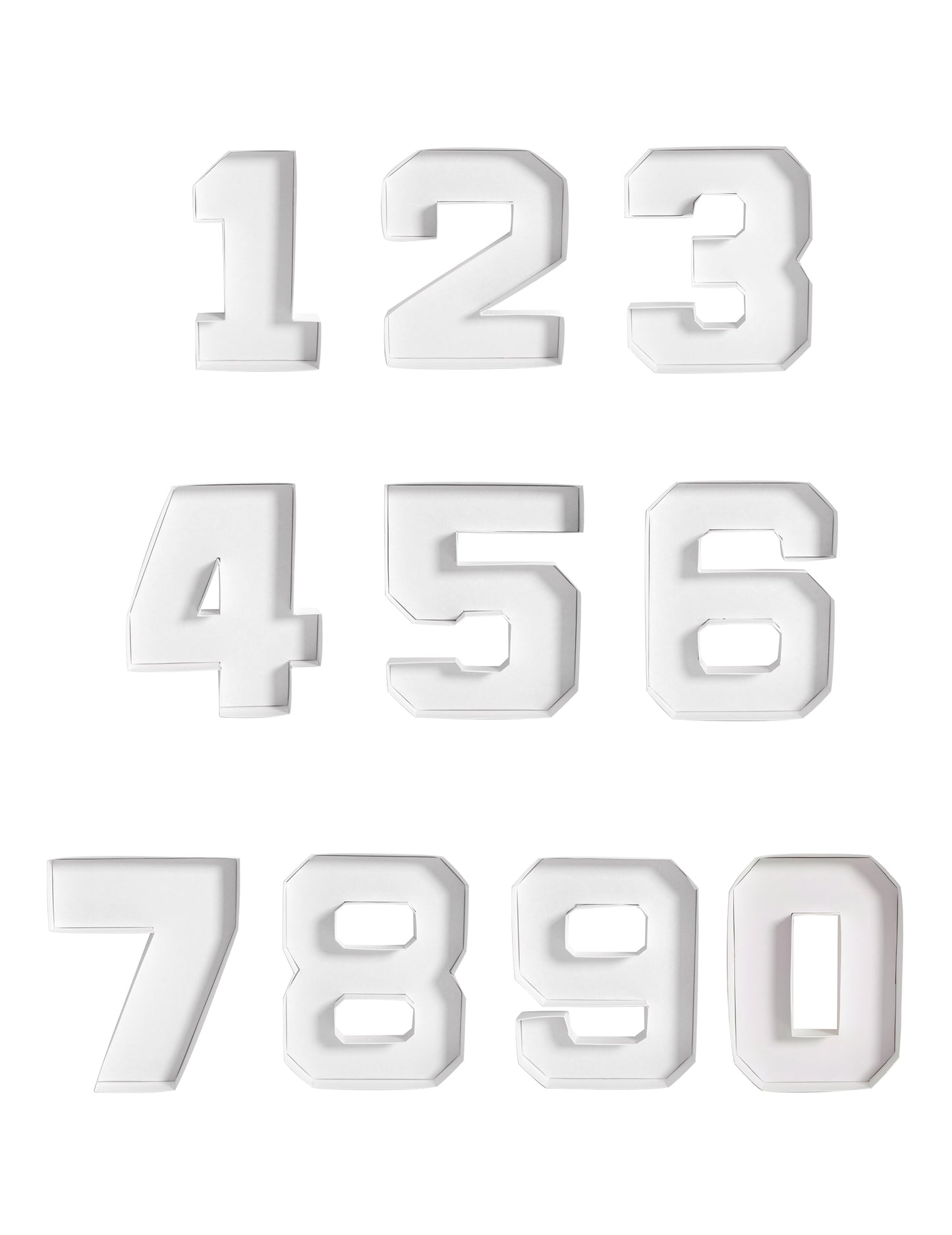 Plateau apéritif en carton chiffre 26 x 20 cm pour number cake