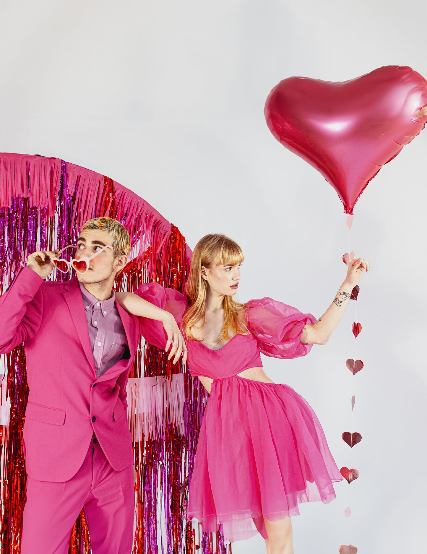 Crvena pjenušava zavjesa