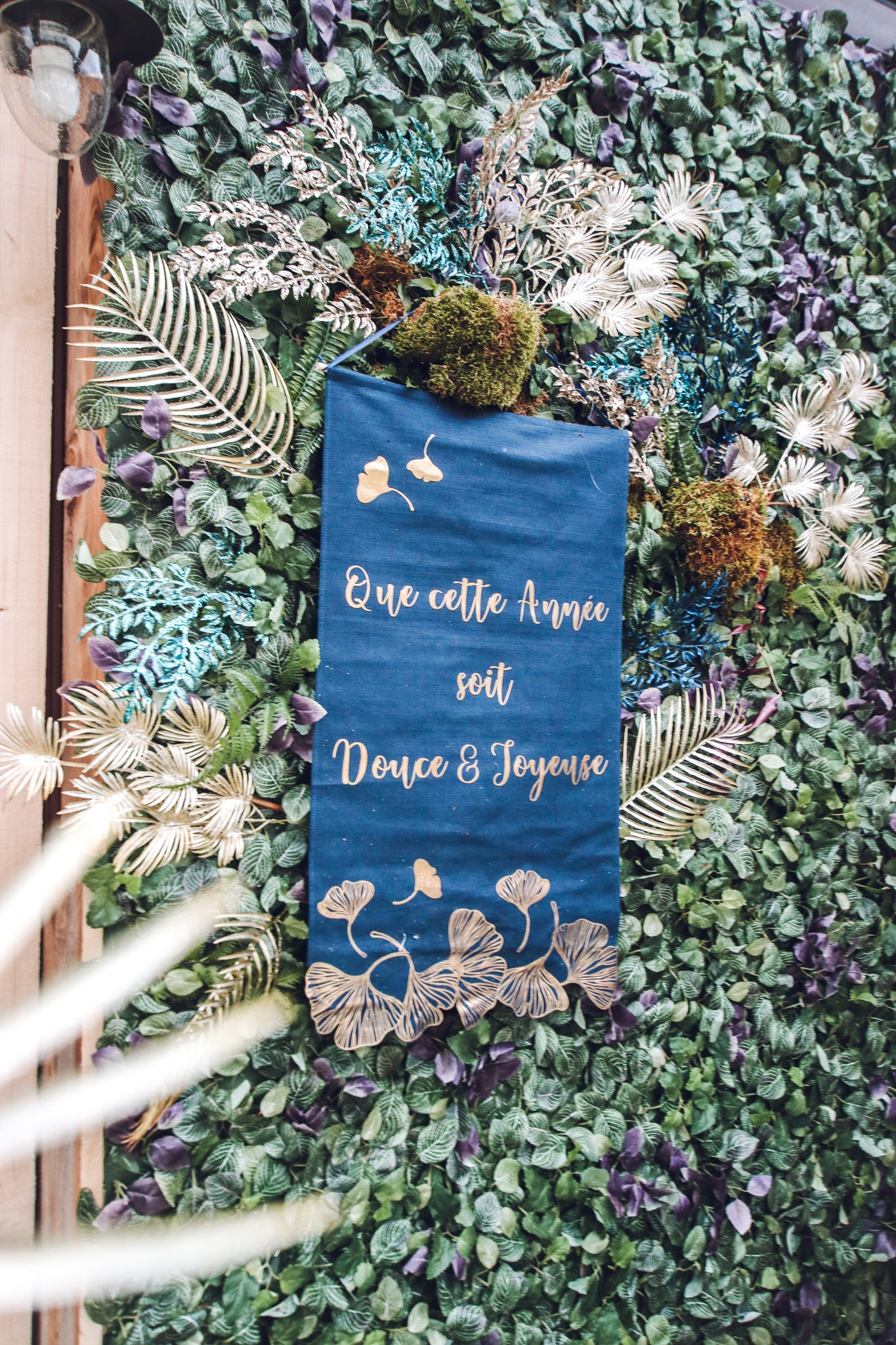 Viseća svjetiljka Sretna Nova godina, ginko lan, tamnoplava i zlatna, elegantna, 51,5 x 88 cm