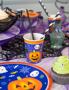 Jednokratno i višekratno posuđe za Halloween
