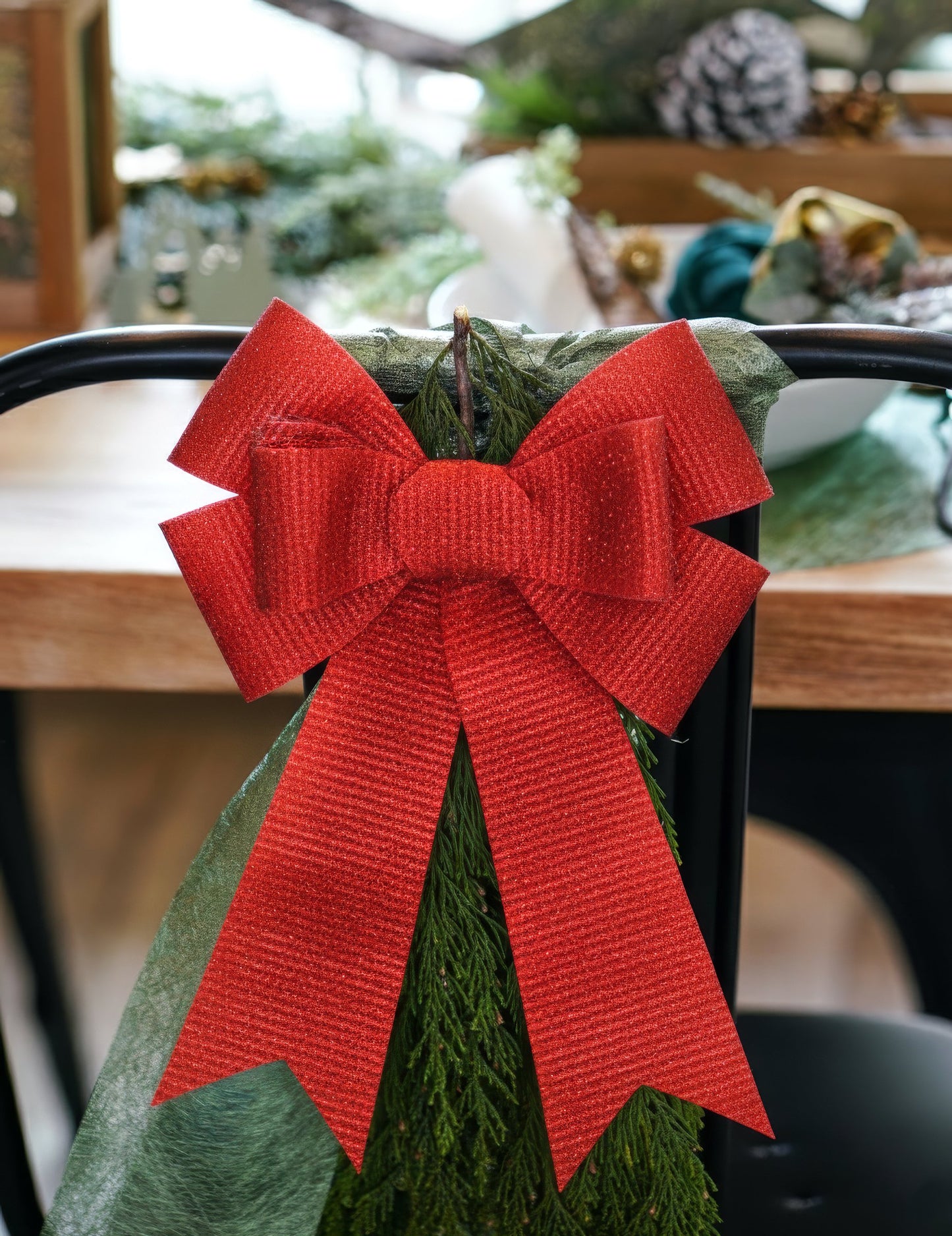 Sjajna crvena mašna 23 x 38 cm 