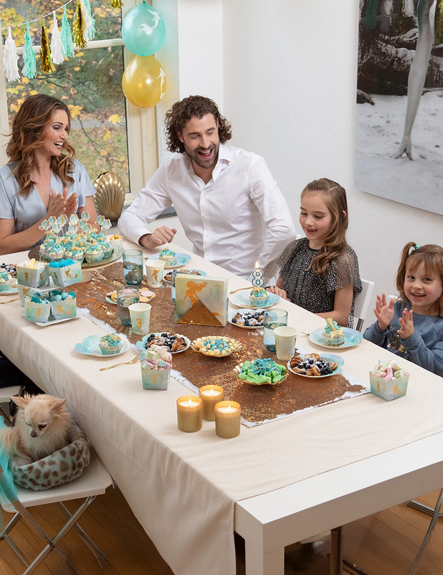 10 papirnatih tanjura s motivom zlatne sirene 23 cm