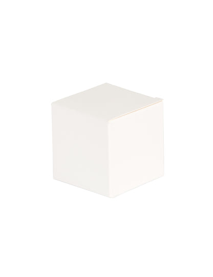 10 kutija u bijelom kvadratnom kartonu 5 x 5 cm