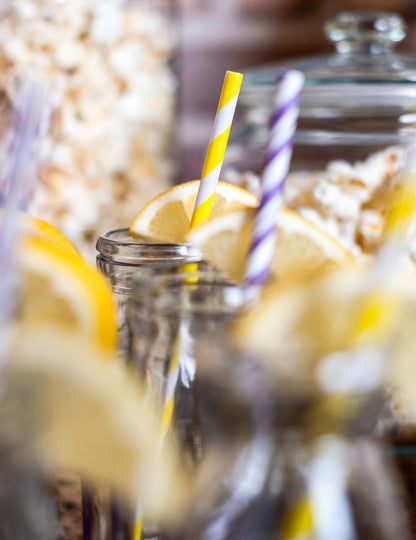 10 žutih prugastih kartonskih slamki 19,5 cm za koktele