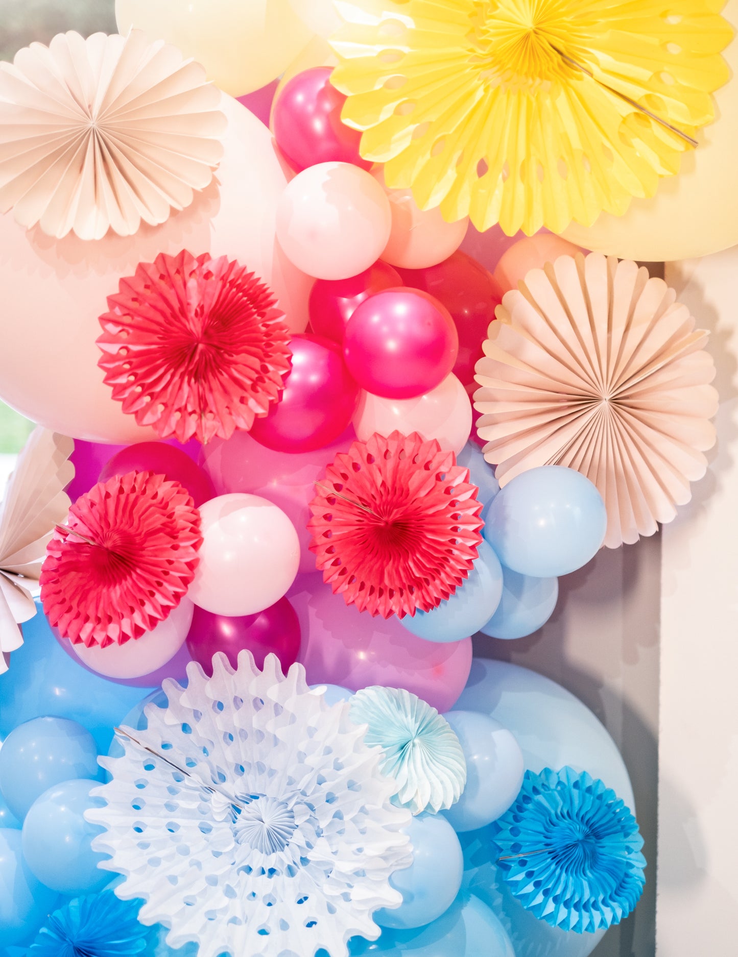 Détail de la composition des mini ballons latex pour arche et décoration